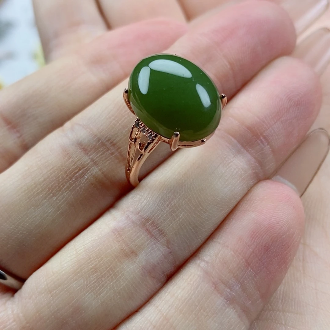 未镶嵌戒指和田玉