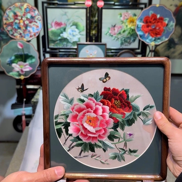 刺绣刺绣工艺精湛