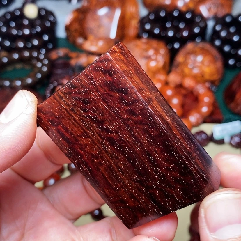 【闪购商品】檀香紫檀（小叶紫檀）