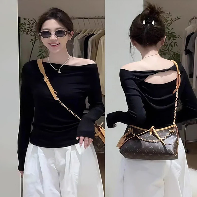 早秋新款一字肩后背露肩长袖t恤韩系设计感修身显瘦气质百搭上衣