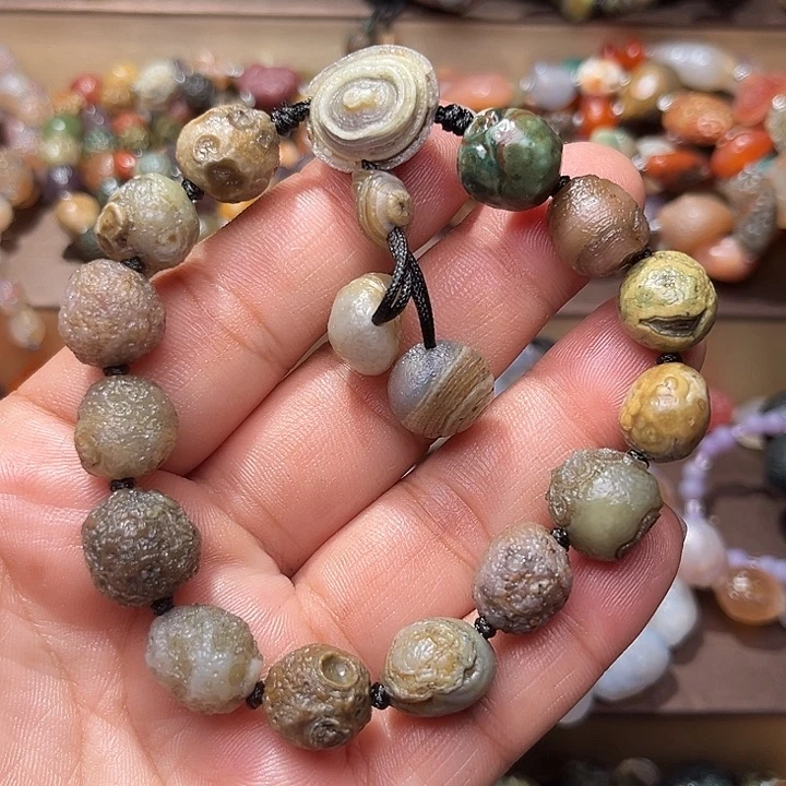 阿拉善彩玛瑙手串