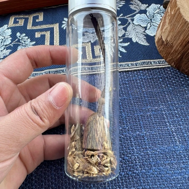 沉香xiaodiaoZ花蜜香甜勾丝薰香料沉香