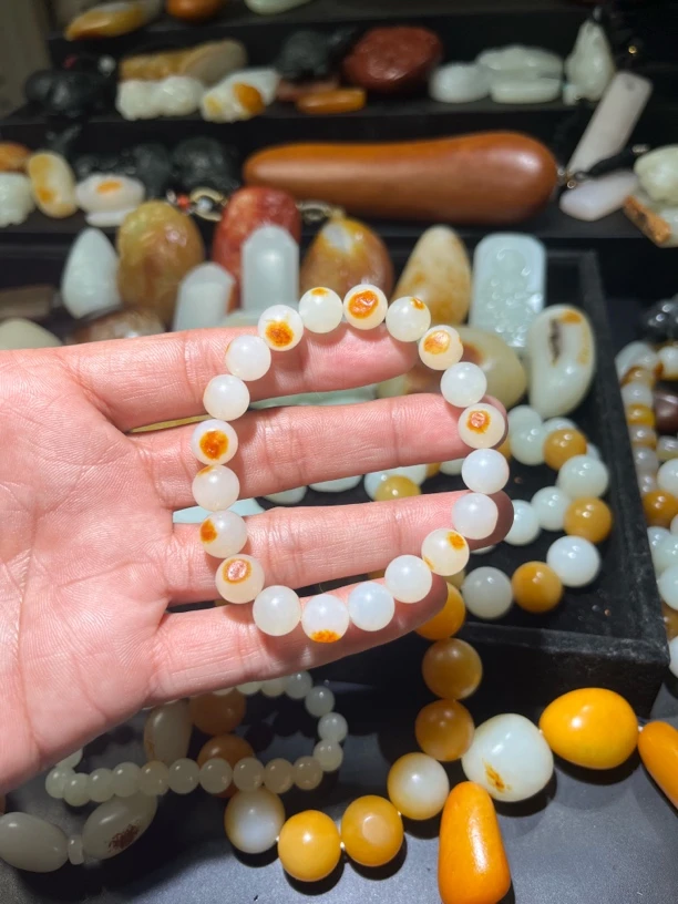 卡10新疆和田玉手串