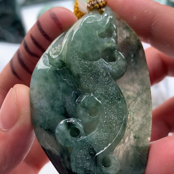 翡翠未镶嵌颈饰保真天然a货翡翠