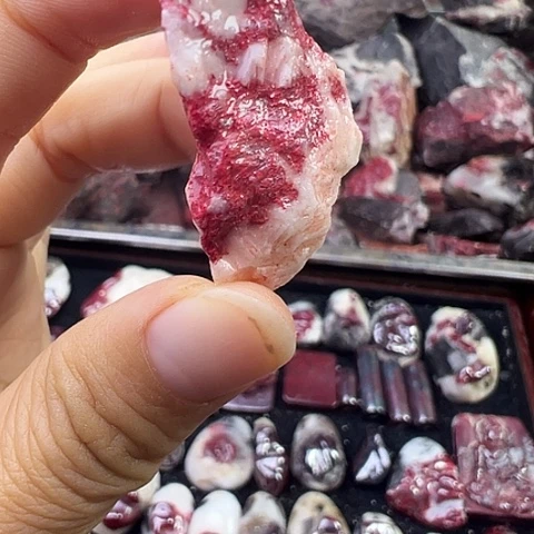 天然辰砂天然原矿朱砂
