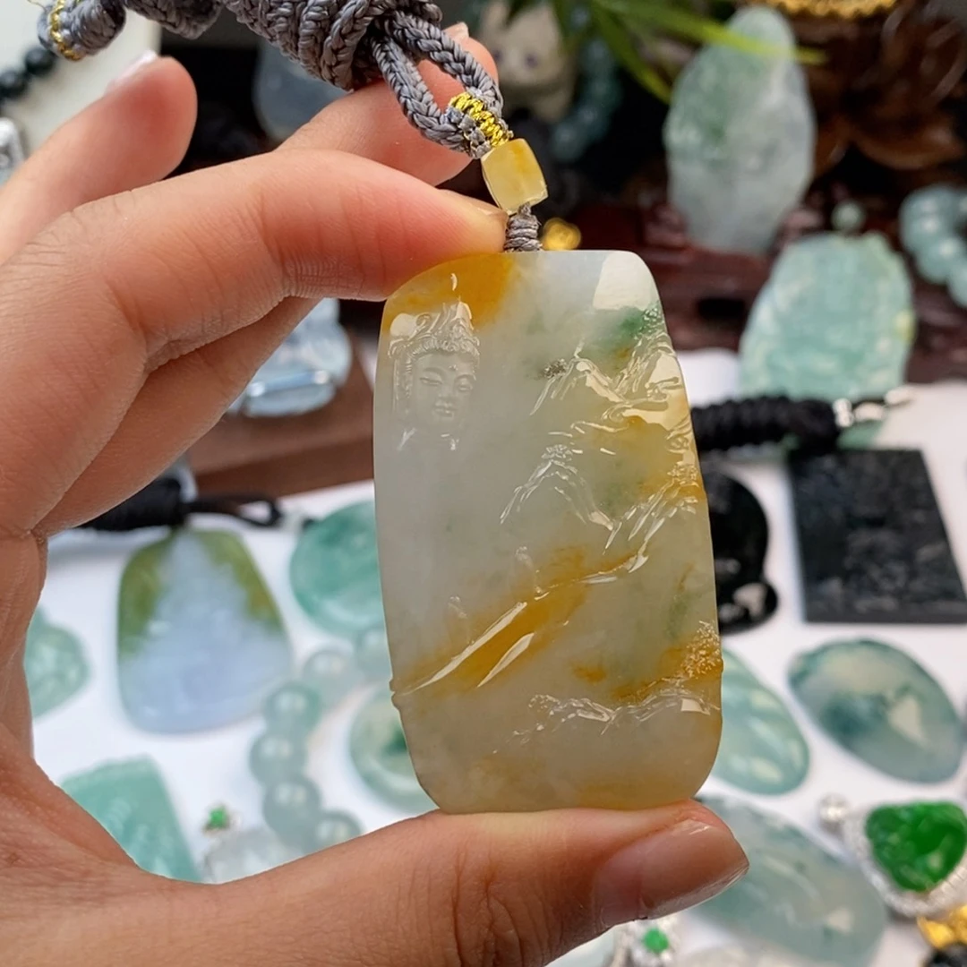 翡翠未镶嵌颈饰智*翡翠