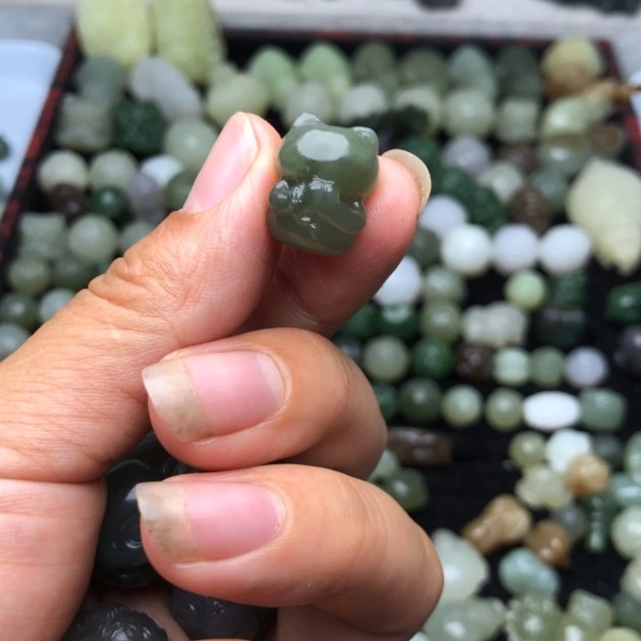 【闪购商品】和田玉未镶嵌颈饰