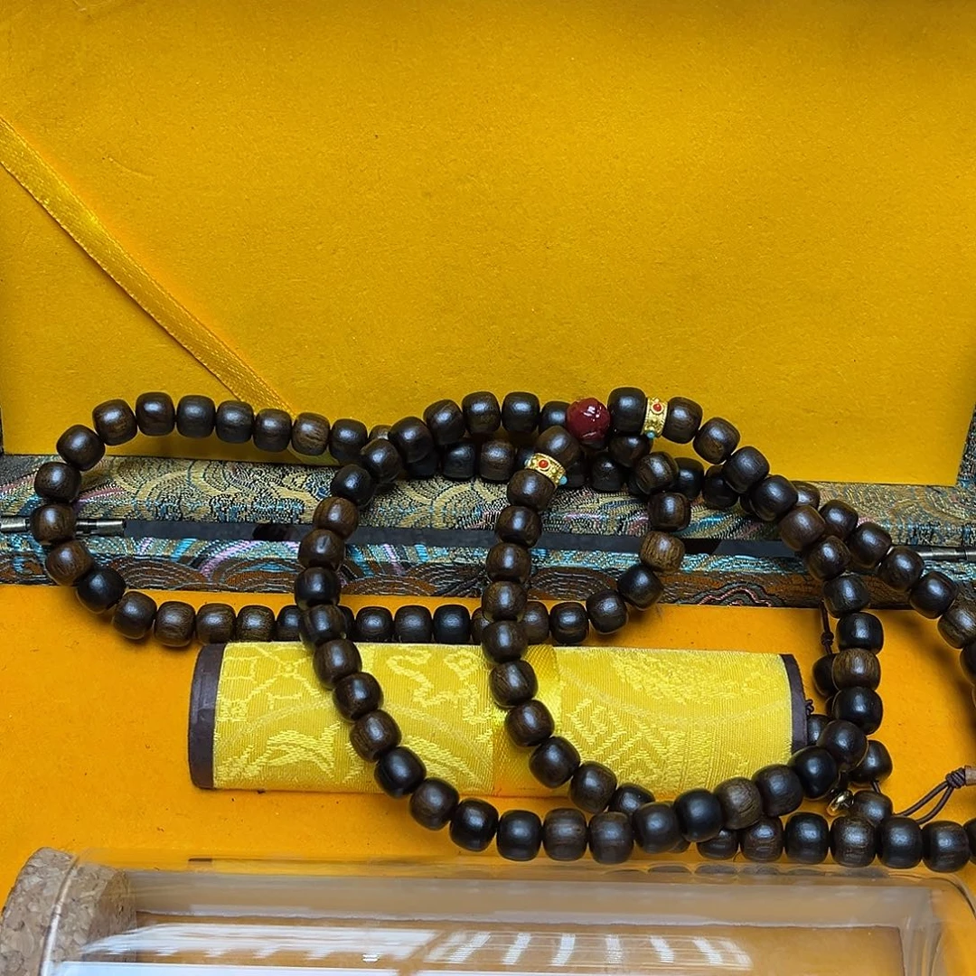 大叶紫檀（黑酸枝木类）