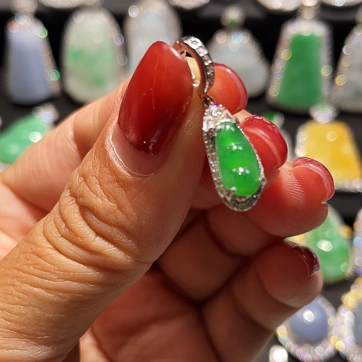 翡翠银S925镶嵌颈饰