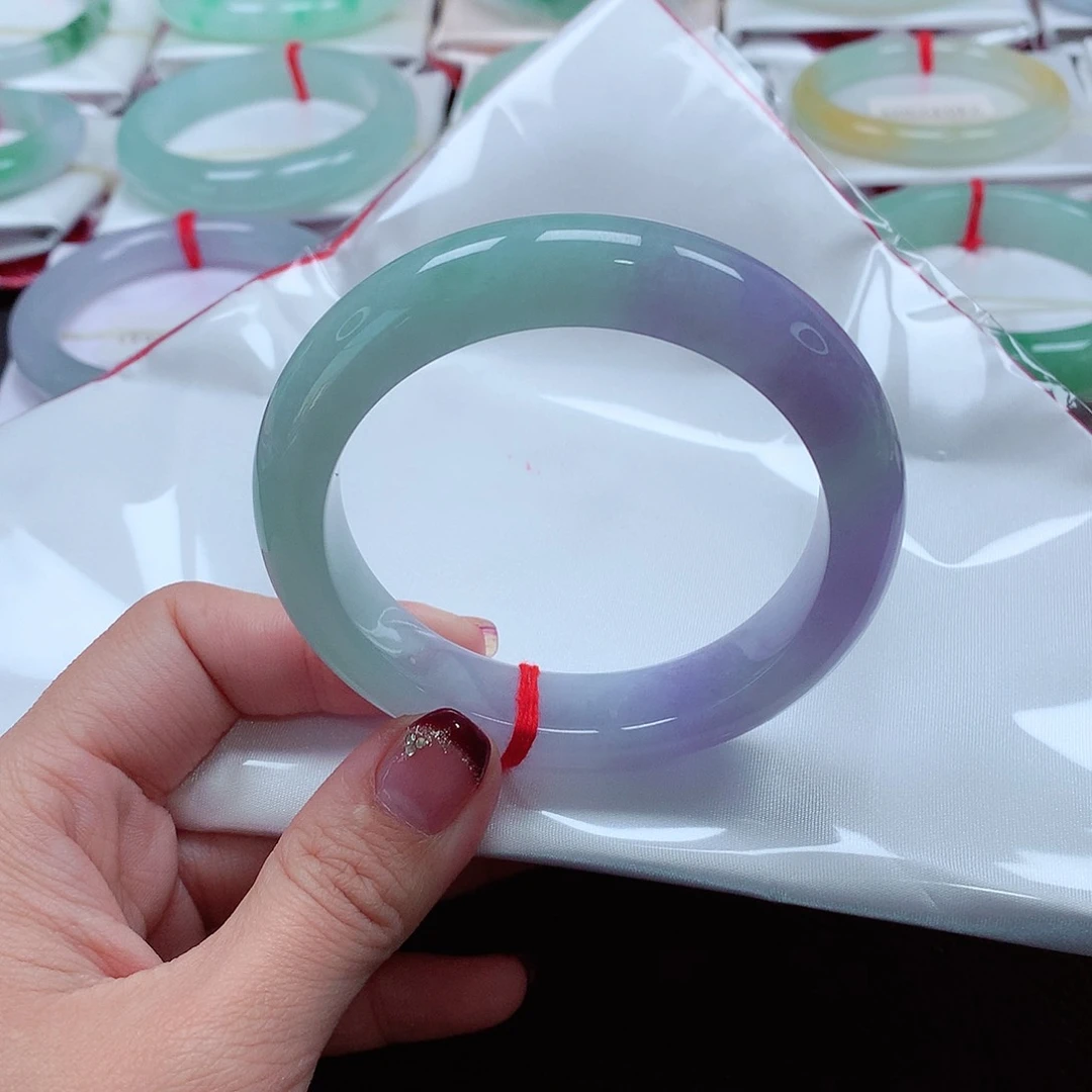 翡翠手镯未镶嵌天然A货翡翠