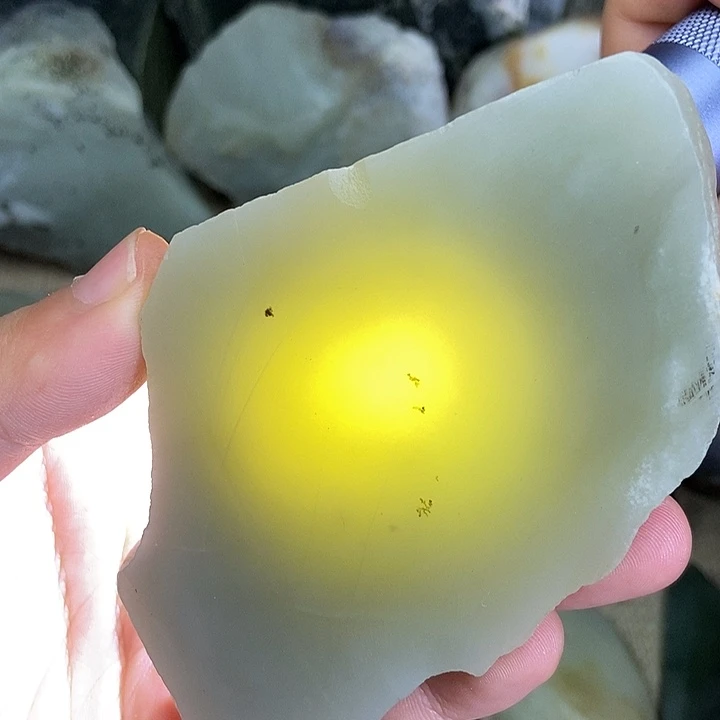 和田玉（糖玉）未镶嵌珠宝半成品