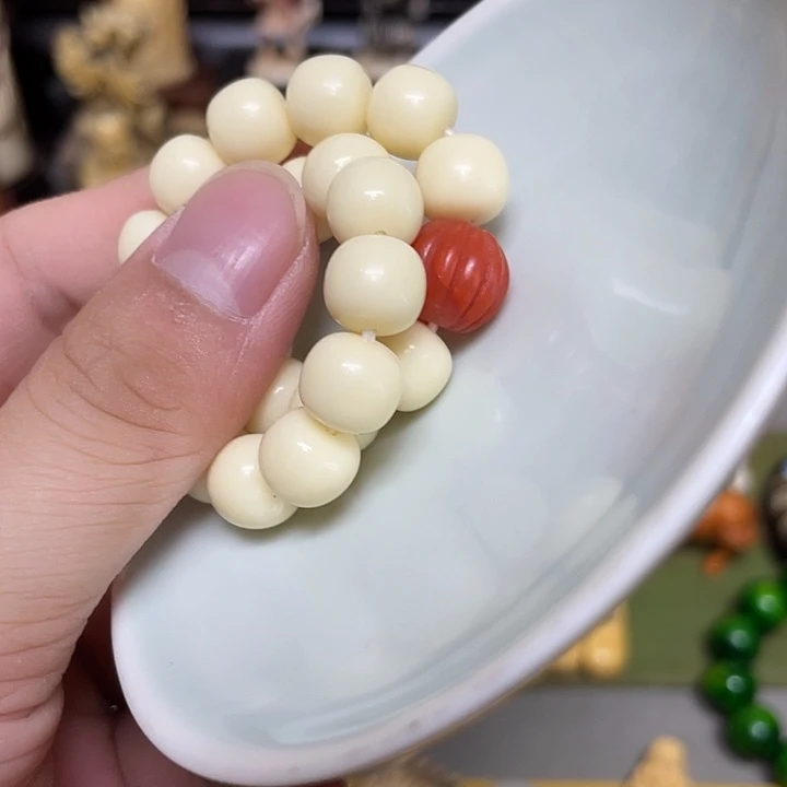 水***家瓷片精致雕刻工艺品