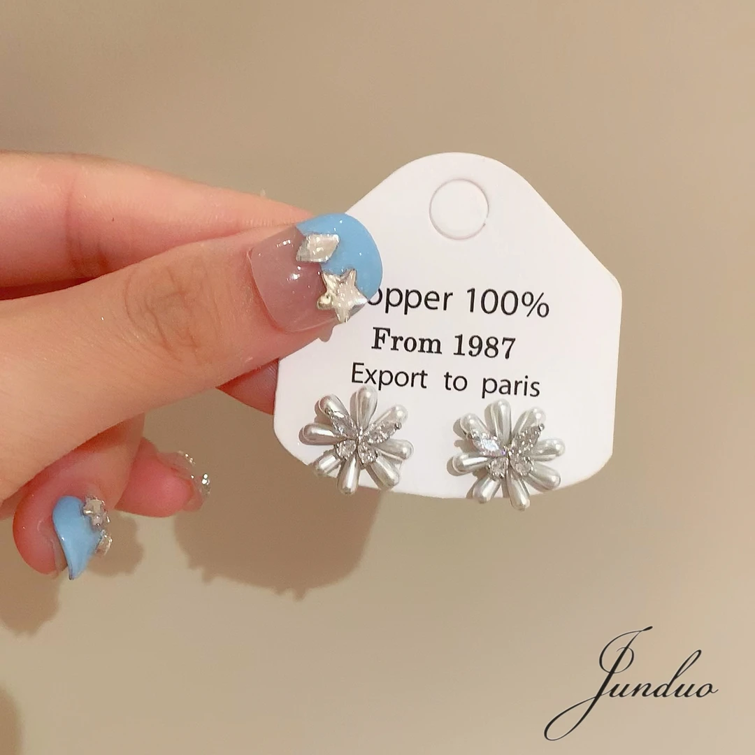 君朵饰品00788雪白花朵时尚百搭耳饰耳钉