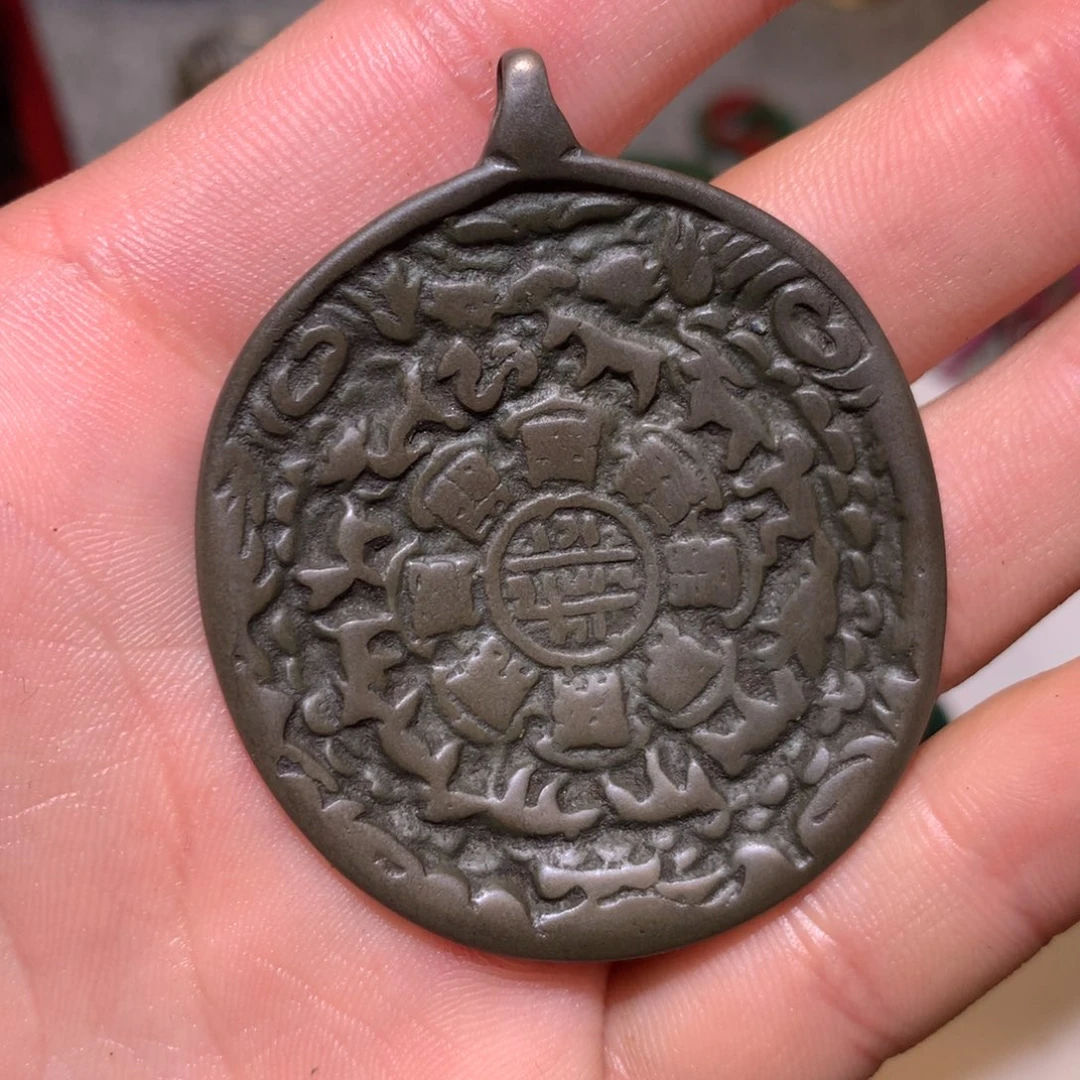 玻璃颈饰藏传小元素