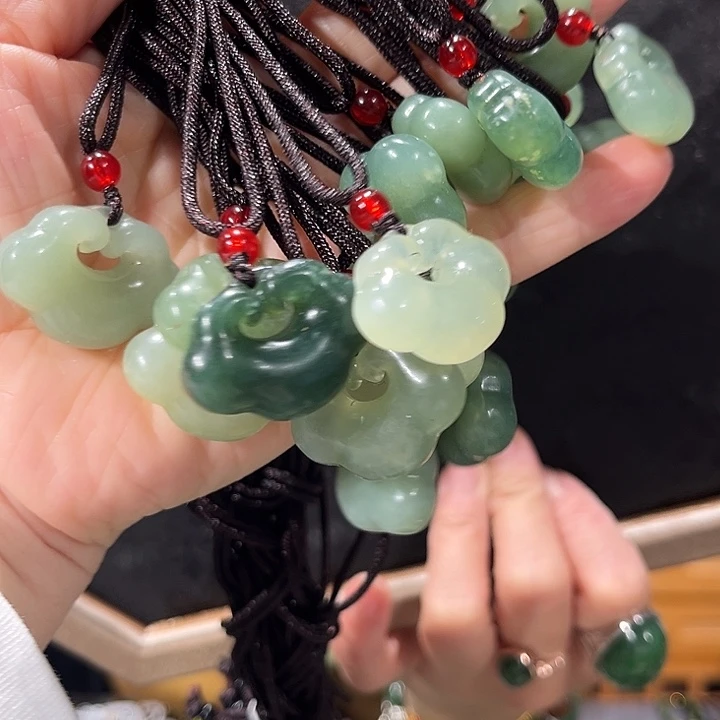 未镶嵌岫玉毛衣链