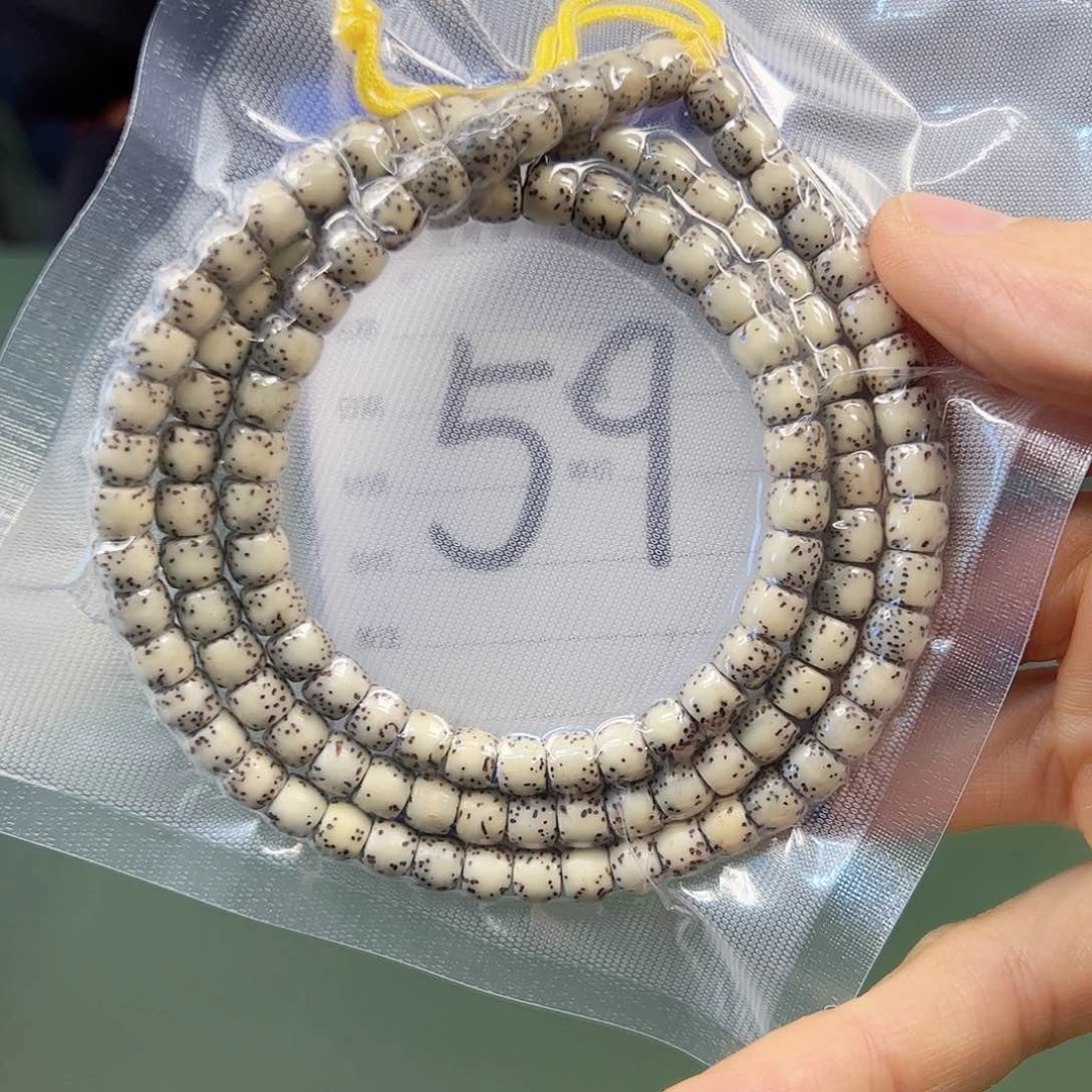 星月菩提吊坠石玉108。76尺寸。 59