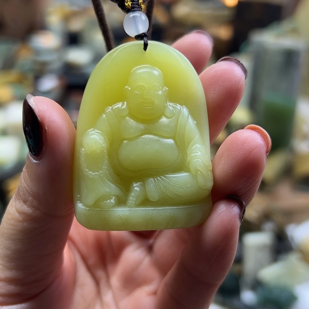 岫玉未镶嵌颈饰辽阳料笑佛