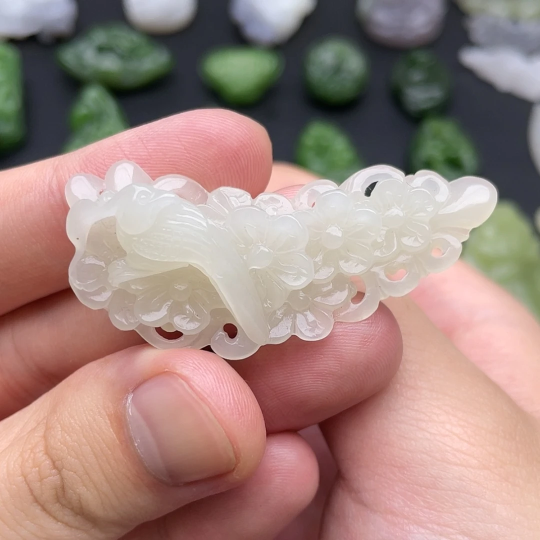 【闪购商品】颈饰未镶嵌和田玉