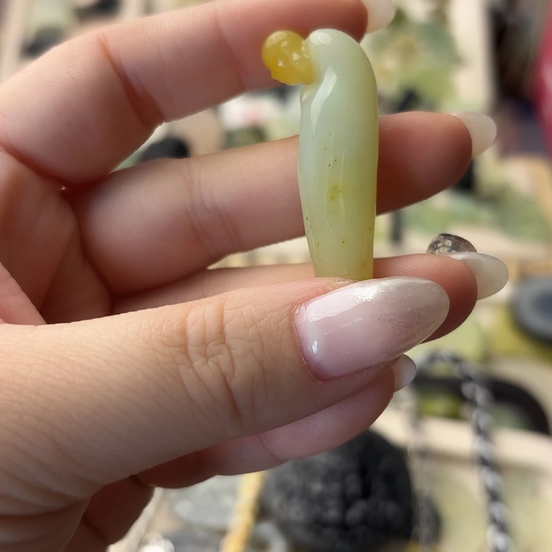 蛇纹石玉合金颈饰