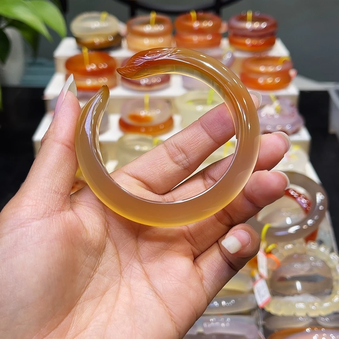 玛瑙/玉髓未镶嵌手镯