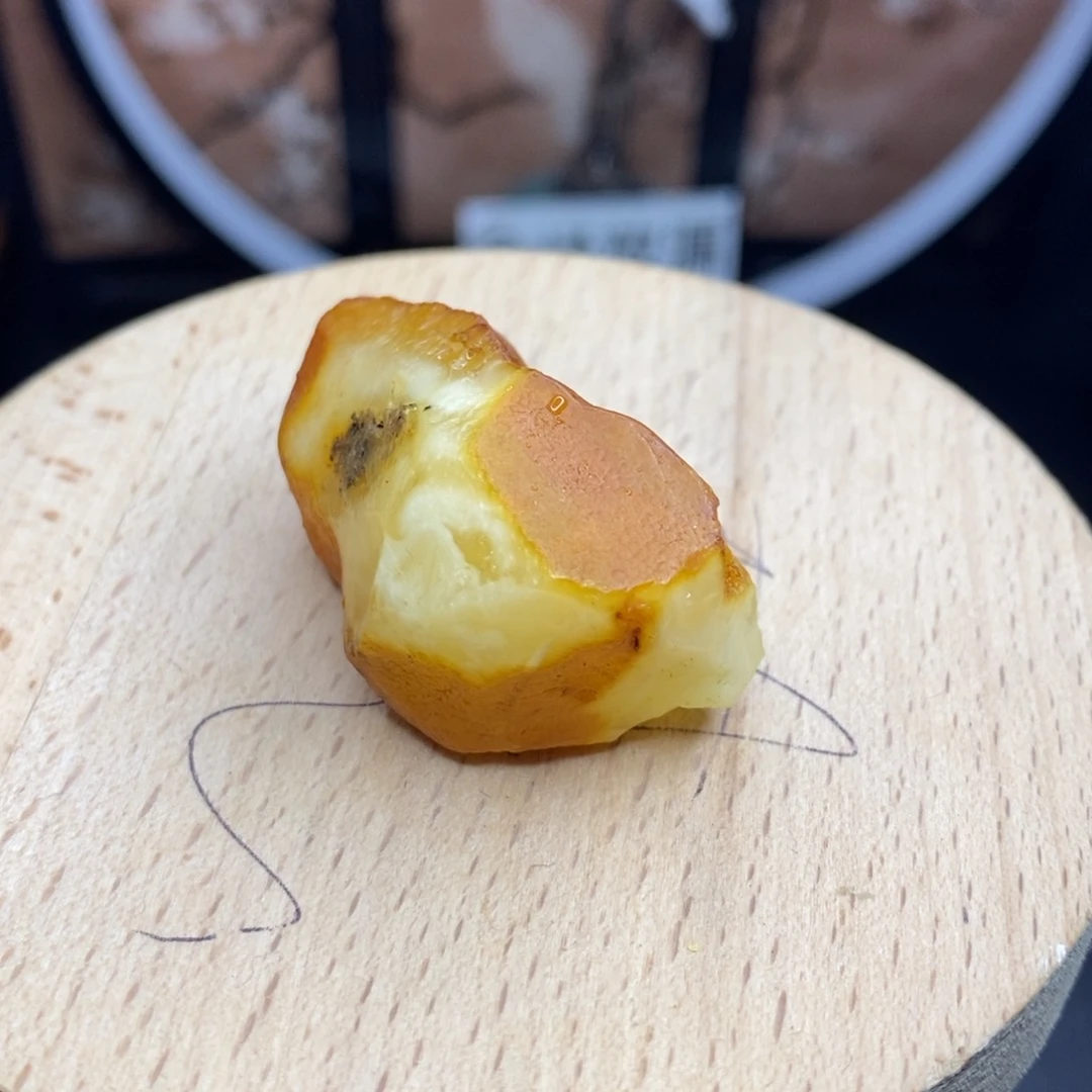 未镶嵌定制蜜蜡梨