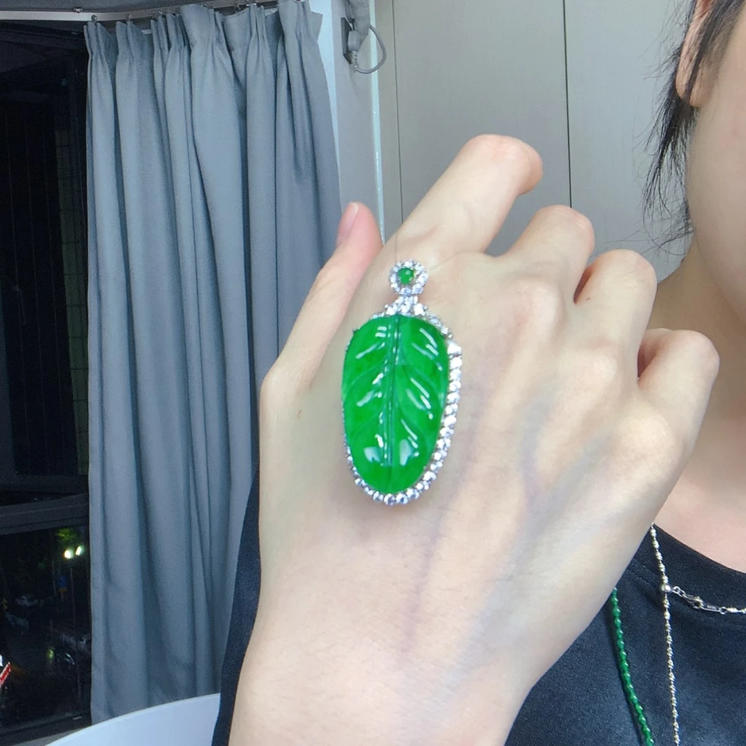 【闪购商品】翡翠吊坠(不含链)银S925镶嵌