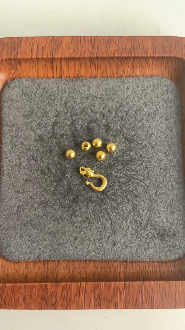 足金999 卡4古法金珠凤扣