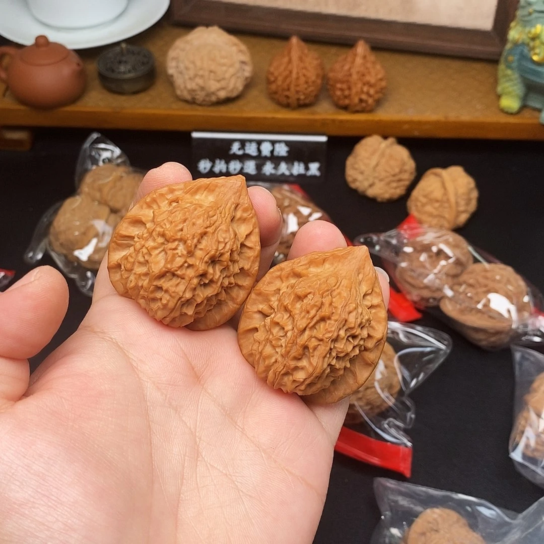 只***漪把件文玩核桃朱雀