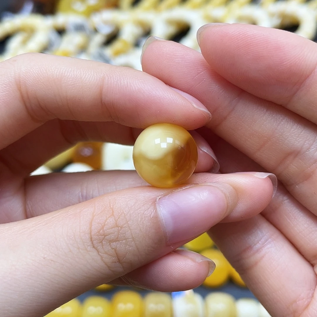 未镶嵌蜜蜡裸石圆珠14.5mm瑕