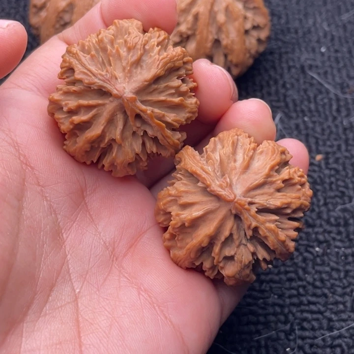 吊坠文玩核桃文玩核桃4