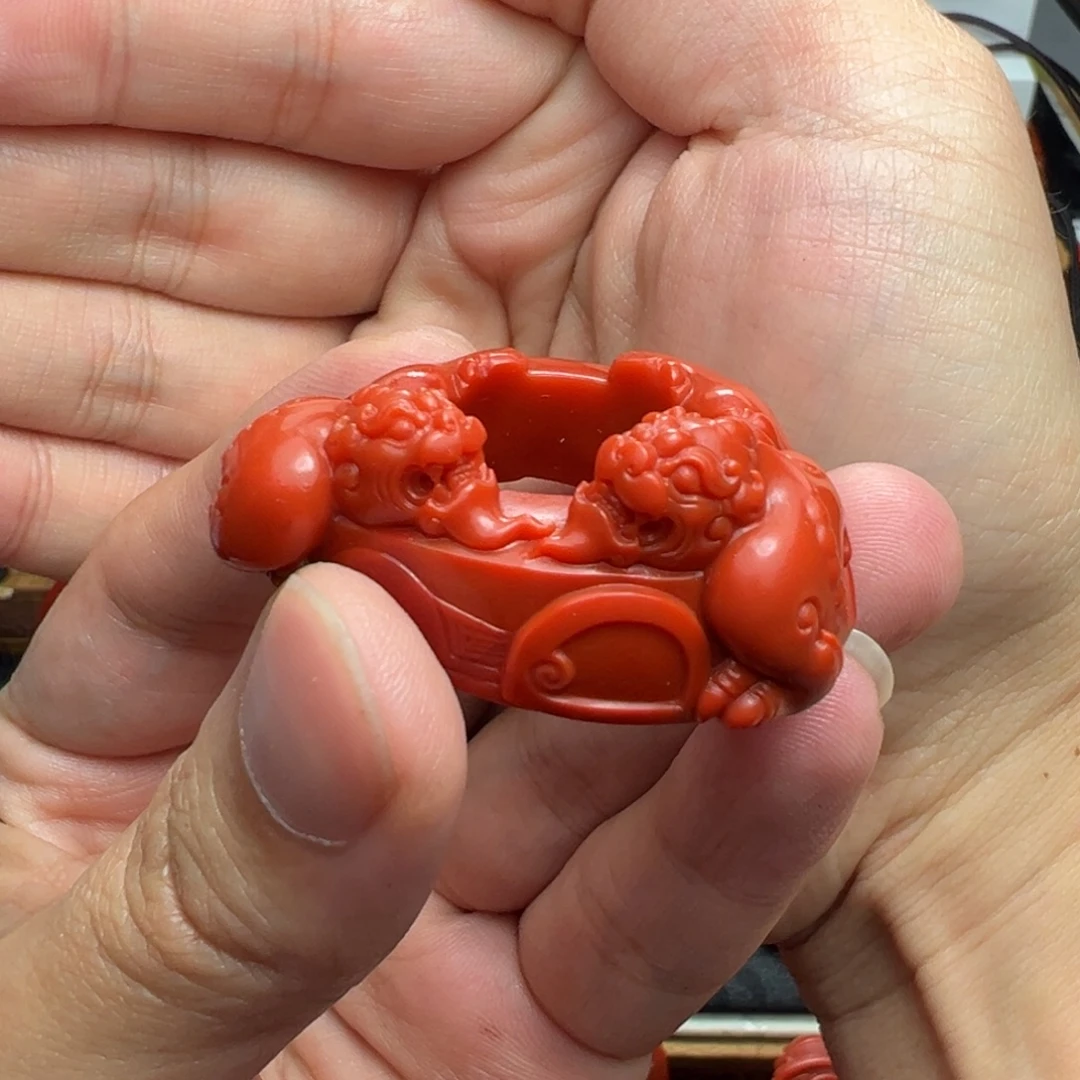 张***涛南红玛瑙未镶嵌颈饰