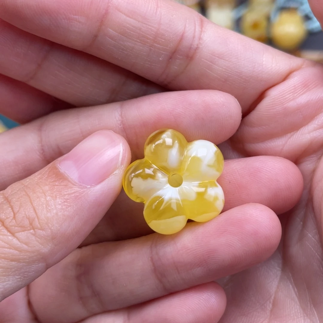 裸石琥珀未镶嵌蜜蜡