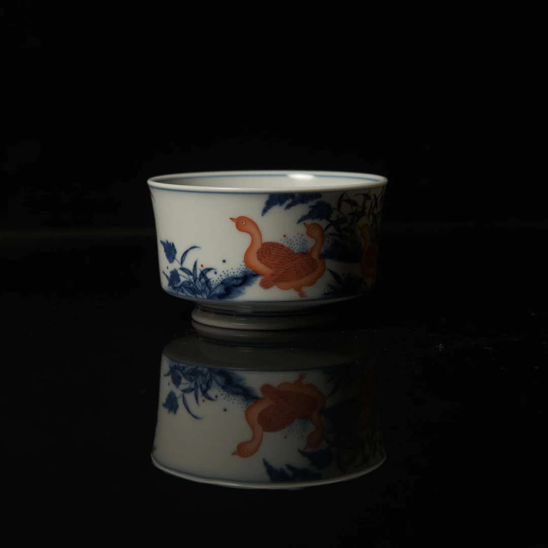 6-6立明堂青花矾红肥雁雁高节杯