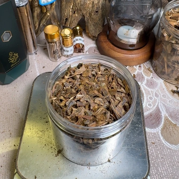 南***鹅楠木绿香乌身高油沉水原材料102