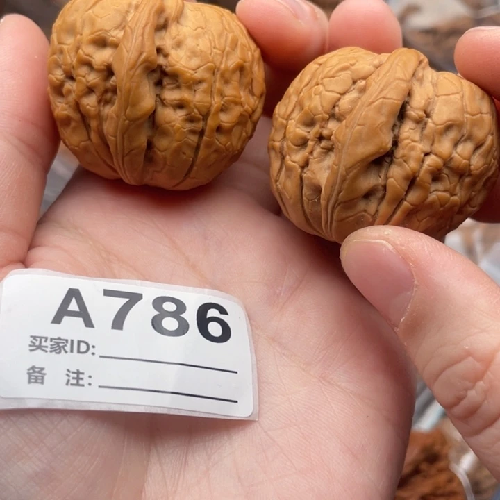 文玩核桃吊坠核桃