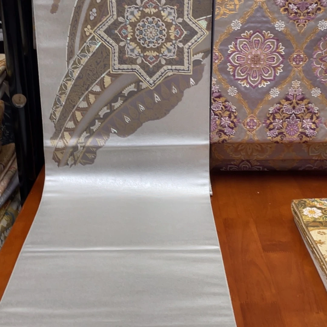 织绣两通宝相织螺钿