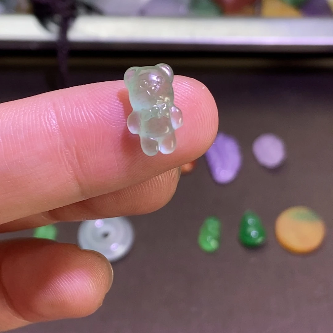 颈饰未镶嵌翡翠吊坠