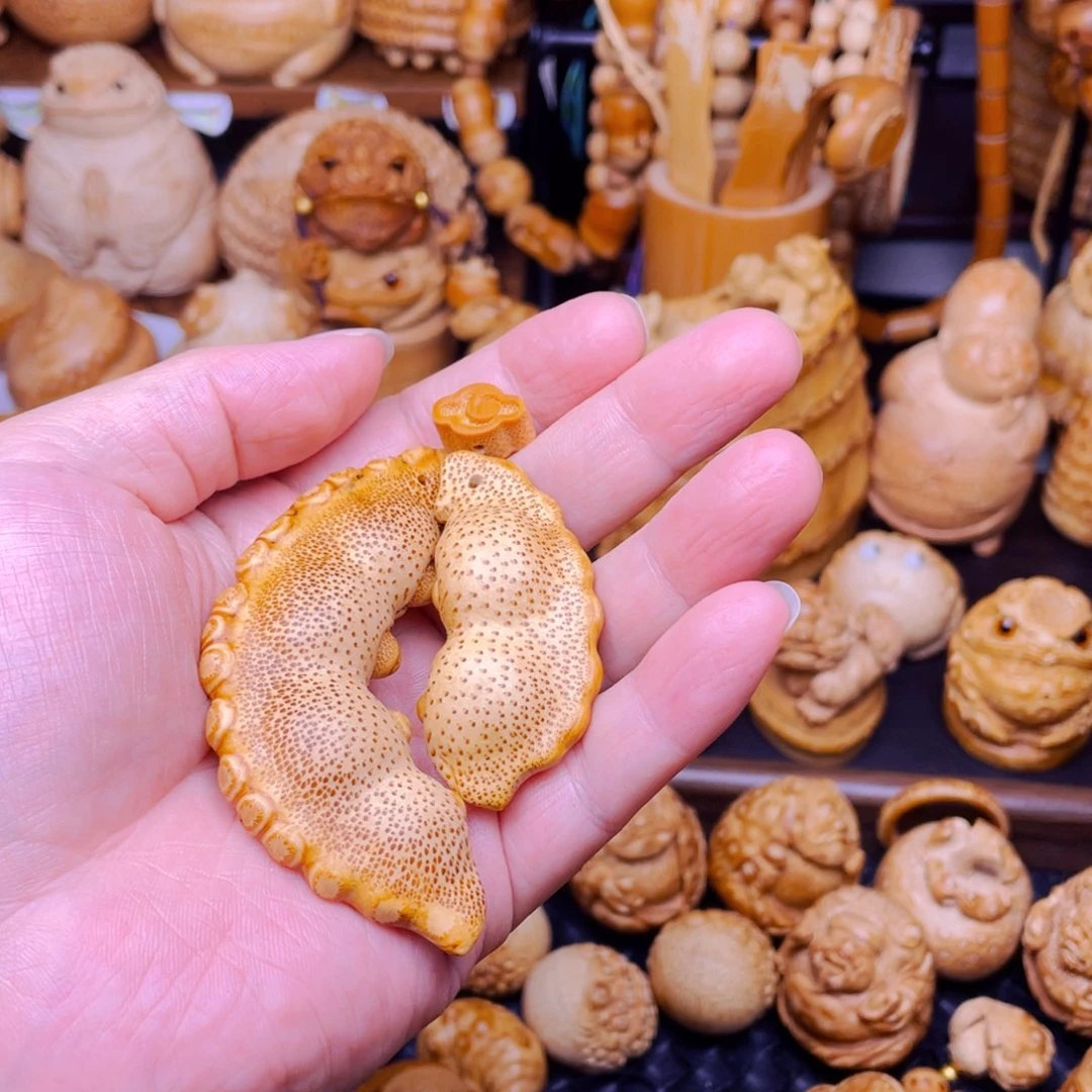 竹妹***庚竹根雕豆角把玩件
