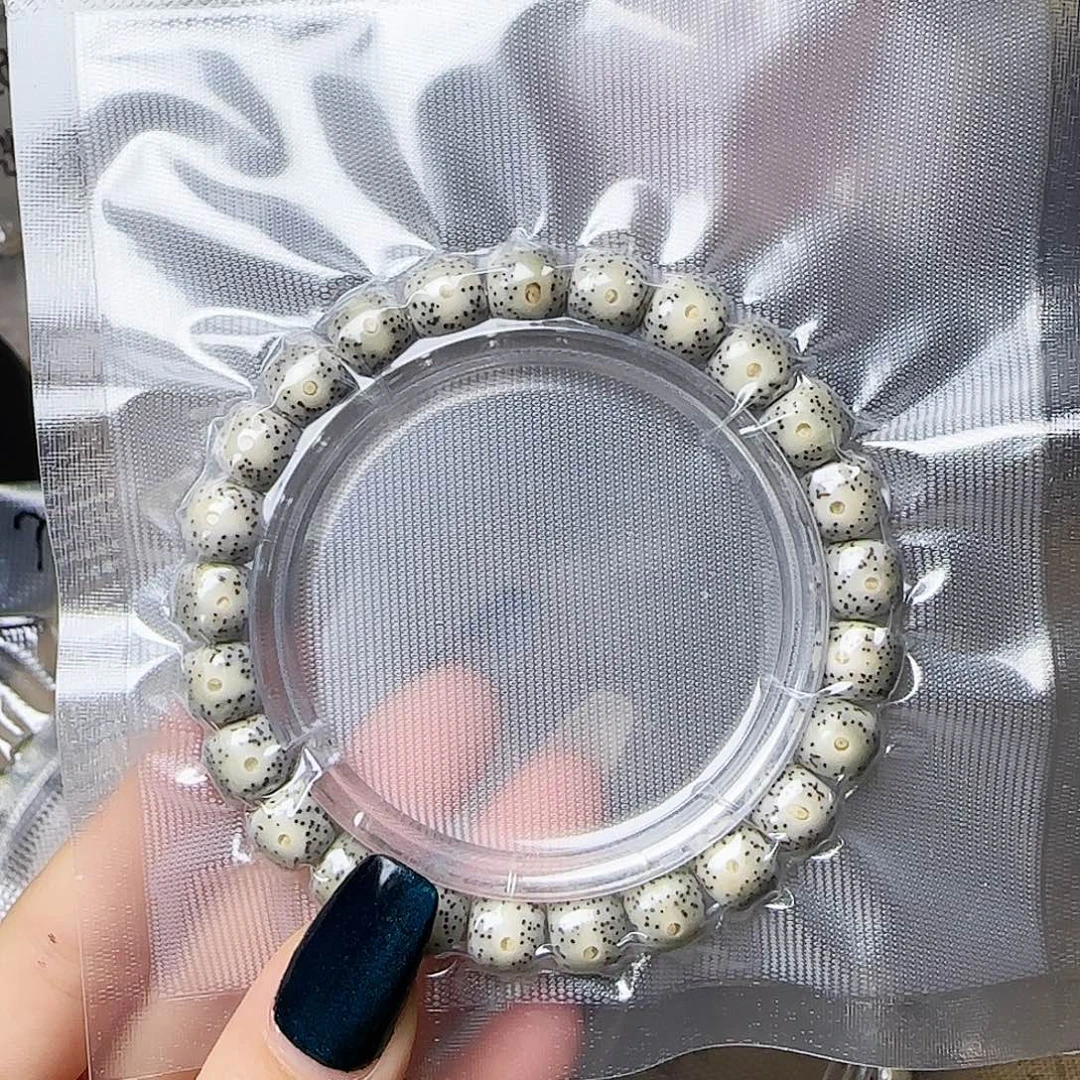 周***珩星月菩提手串星月菩提