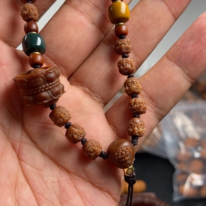 猴头核桃吊坠橄榄