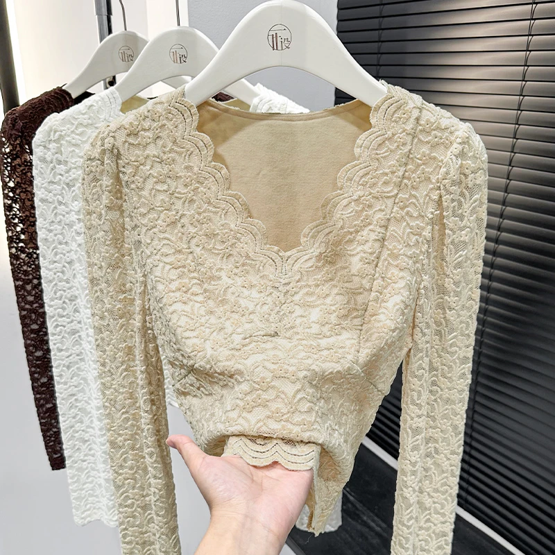 法式性感蕾丝V领长袖打底上衣2025秋冬新款洋气时髦别致修身内搭