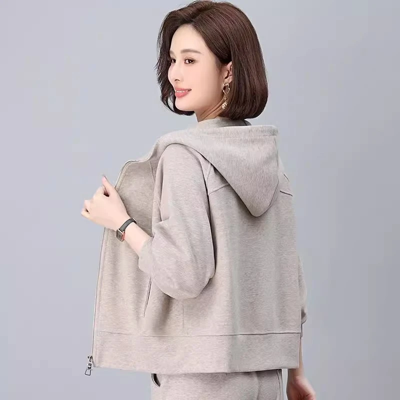 连帽卫衣外套女2025新款开春短款小个子妈妈减龄运动休闲拉链开衫