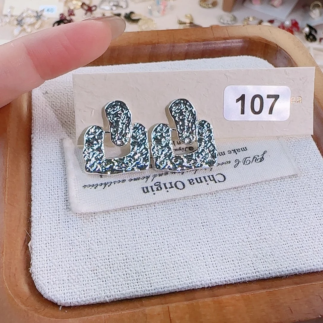 仿珍珠铜合金925银耳钉