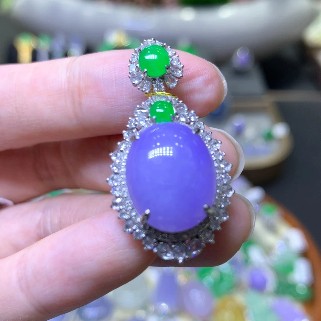 【闪购商品】翡翠颈饰18K金镶嵌翡翠吊坠项链