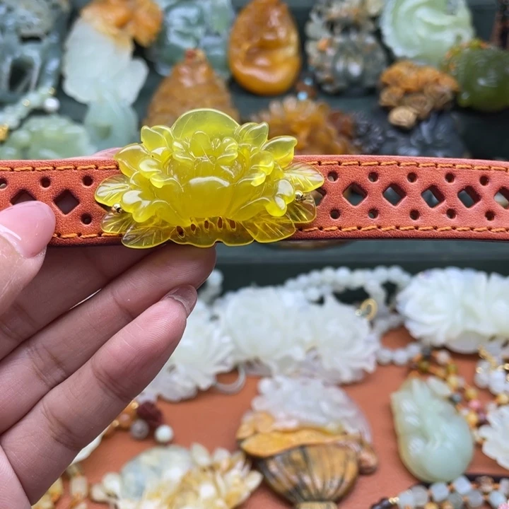 蛇纹石玉未镶嵌吊坠