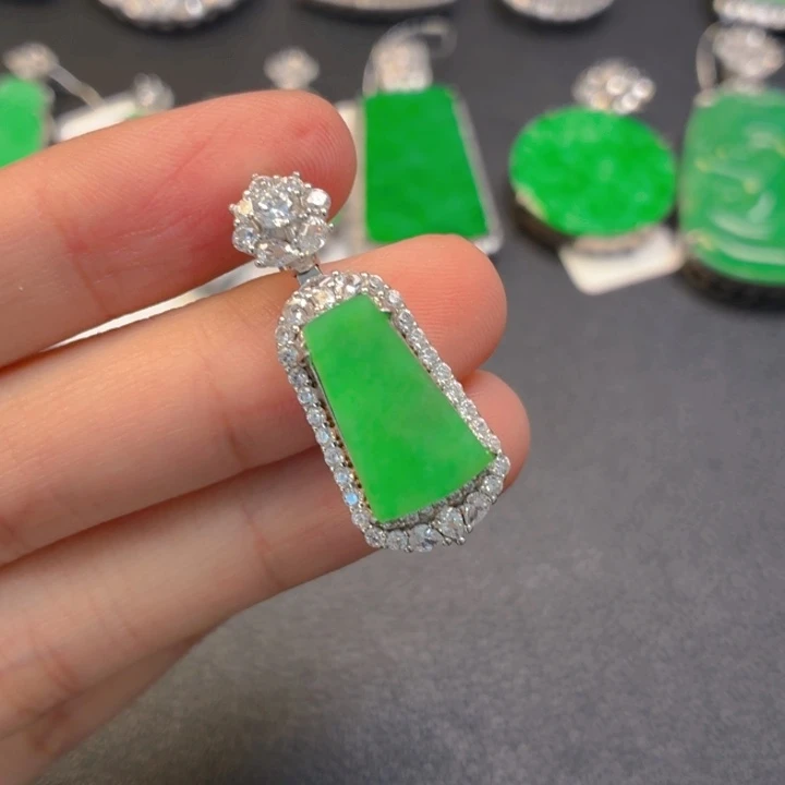 翡翠银S925镶嵌颈饰