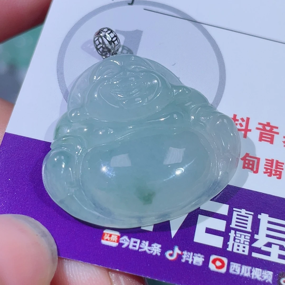 翡翠18K金镶嵌颈饰佛公