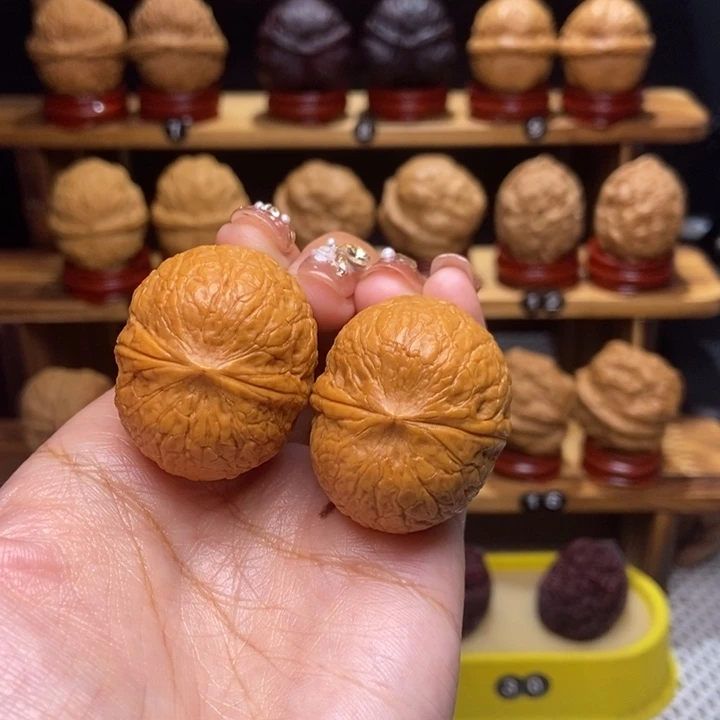 文玩核桃吊坠佛手19