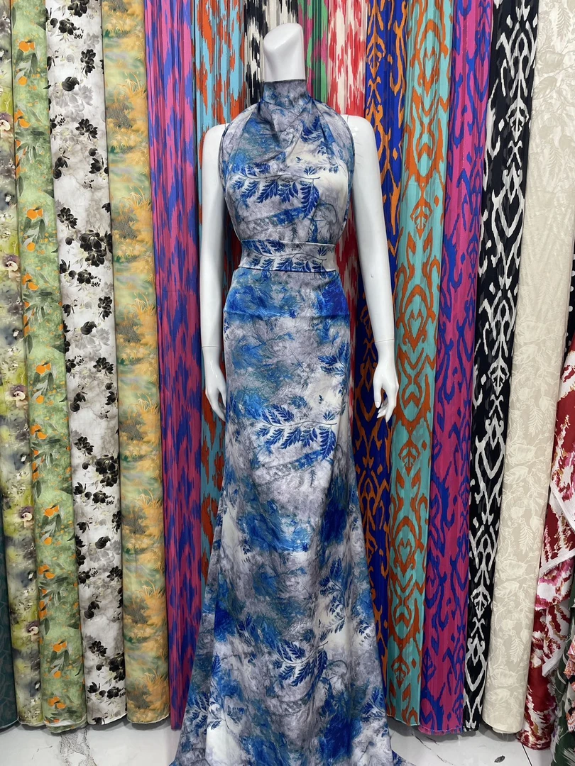 新款2个颜色的仿醋酸高质量服装面料