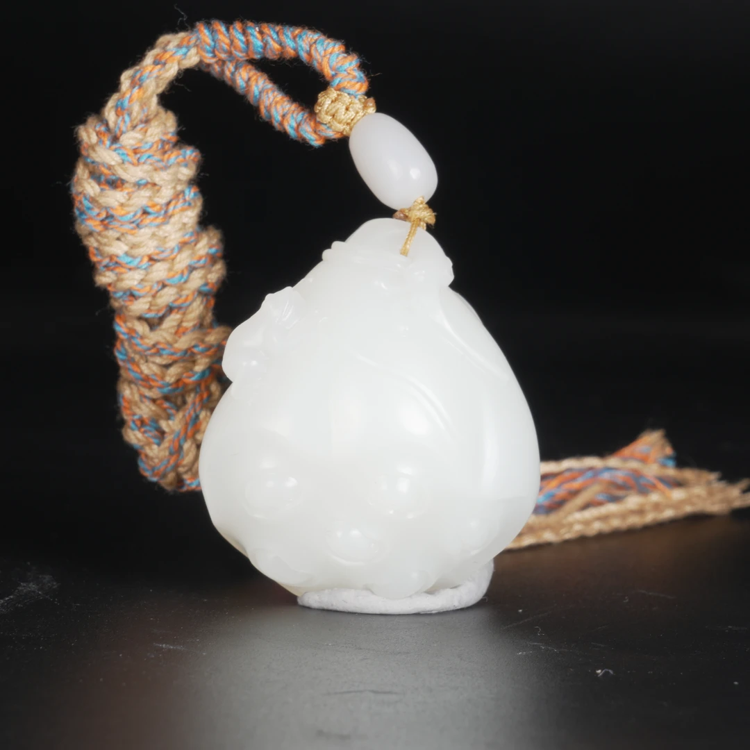 lot27老坑和田玉羊脂多子多福挂件